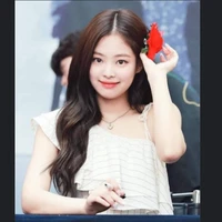 Kim Jennie (Omega)
