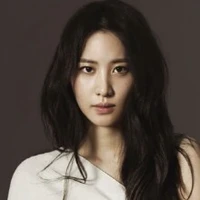 Claudia Kim