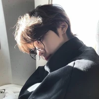 ม่อน(ใส่แว่น)