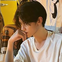 ราชัน : เพื่อนพระเอก