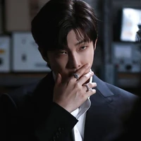 Namjoon *alfa dominante*