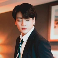 คิมหันพระเอก