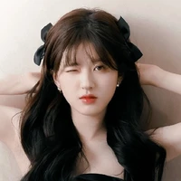 อุ่น/นางเอก