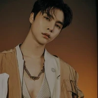 •johnnny suh•(anak pengusaha pakan)