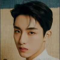 •dong winwine•(anak pemilik agensi idol)
