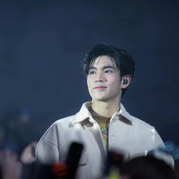 เฟรนด์(นายเอก👑)
