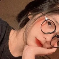 ขนมปัง:นางเอกตอนใส่แว่น