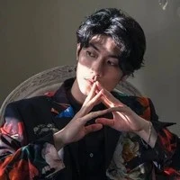 คริส:คนดูแลนางเอก