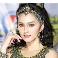 เลื่อมลายวรรณ