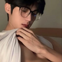 บาส/พระเอก