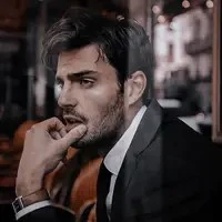 CRISTOPHER D