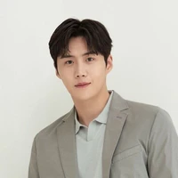 Kim seon ho