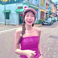 ชมพู่(นางเอก)