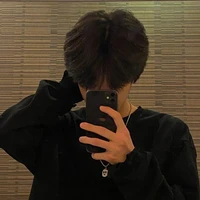 เจมส์(พระเอก)