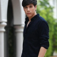 ธีรกิจ