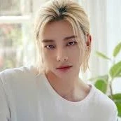HWANG HYUNJIN