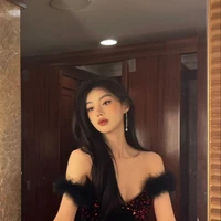 ลูกสาวเพื่อนแม่พระเอก: เพชร