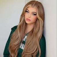 sofia(cantora/modelo)