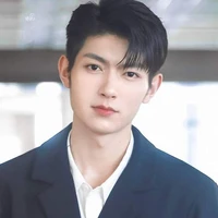 นาย(พี่พระเอก)
