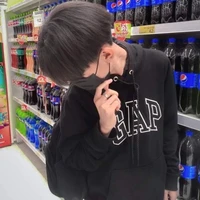 เปรม (เพื่อนของไอซ์+เฉยๆ)