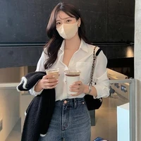 ครูสอนอนุบาล
