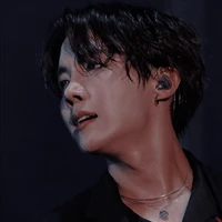 •Hoseok-🦋🕺🌞