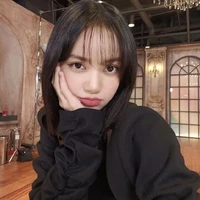 Ayra Gracia Maximilian