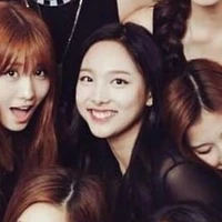 Nayeon 015
