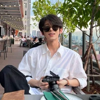 วา ธนชัย
