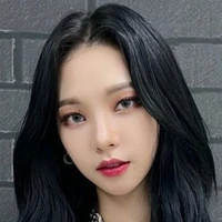 YOO KARINA