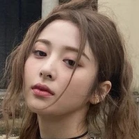 HUH YUNJIN