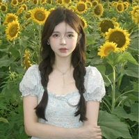 จูเนี่ย(เพื่อนร่วมห้อง)