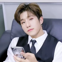 ออกัส