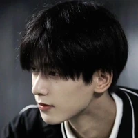 ลู่เหยียน(gray)