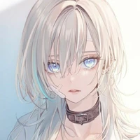•Autora•