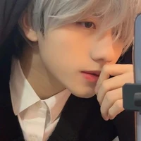 ลมหนาว(นายเอก+น้องคนเล็ก)