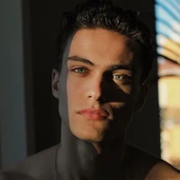 Nacho (19 años amigo de Joel)