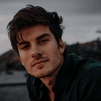 Rodrigo (19 años amigo de Joel)