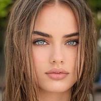 Lorena (17 años prima de Tamara)