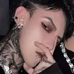 คิม(พ่อแอดเอง)😡😭