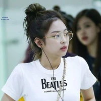 MIN JENNIE