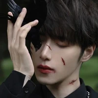 อานนท์:พระเอก1