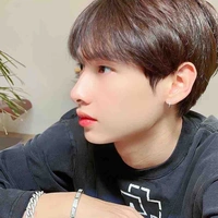 นาย🤨{มาเฟียอันดับ8}