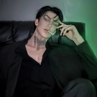 เพอร์ราเมีย(พระเอก)