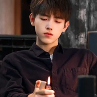 หลงเฟย (มาเฟียจีน||นร.)