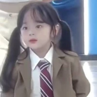 มินนี่(แฝดพี่+น้องนางเอก)