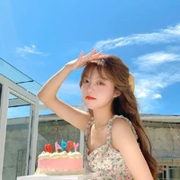 อุ้ม(เลขาพระเอก)