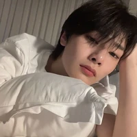 Jeongin (IN)
