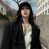 ฟ้า (เพื่อนนางเอก+พี่สาวอคิน)