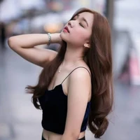 เเพท(เเม่นายเอก)